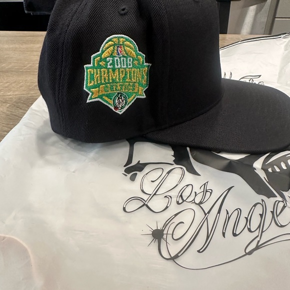 KILLTHEHYPE CELTICS SNAPBACK KTHLA - Picture 2 of 6